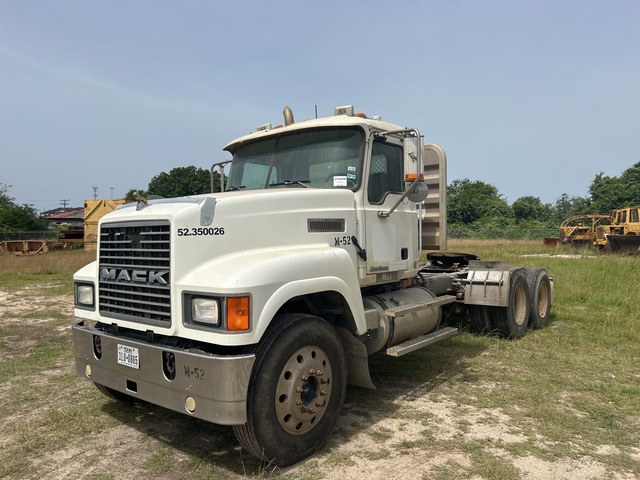 2007 Mack CHN613 6x4 T/A Day Cab Truck Tractor
