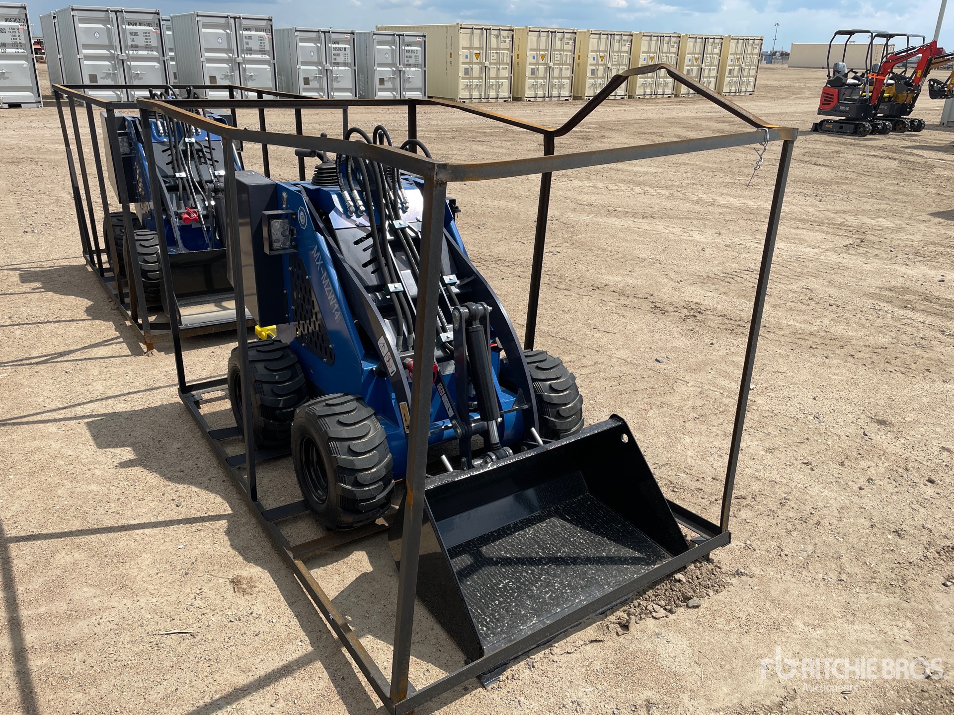 MINI CARGADOR SOBRE RUEDAS 2025 AGT MXMZW14