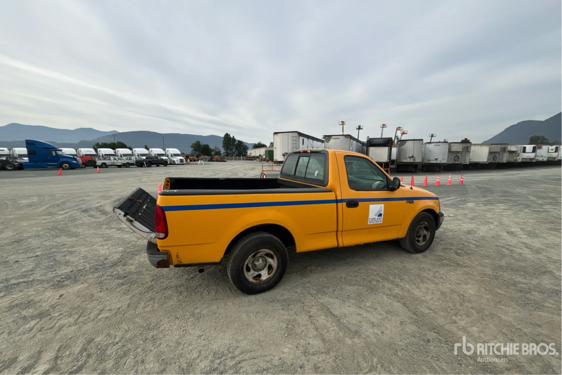 General Appearance with Picture, Right Rear Corner