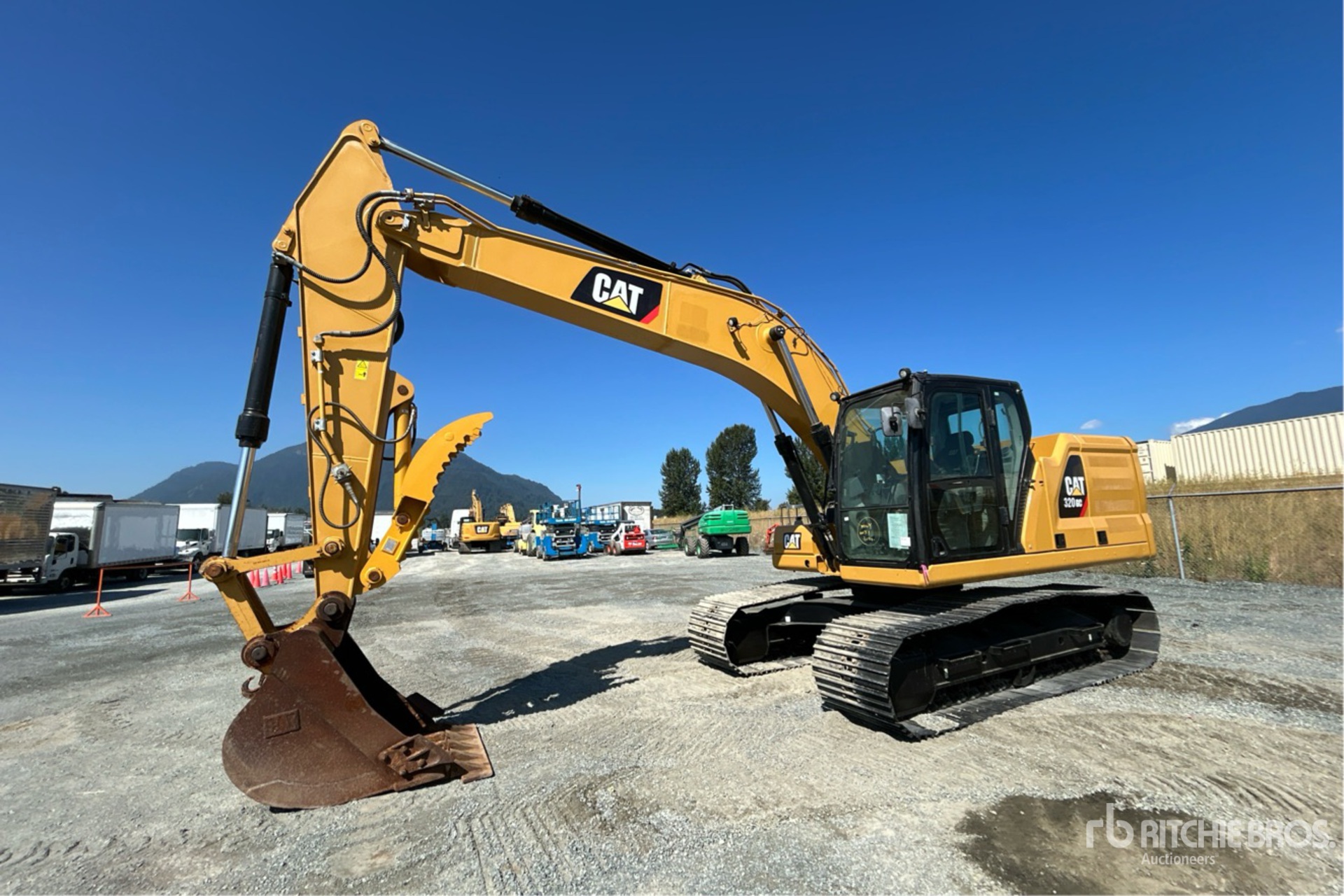 EXCAVADORA 2019 CATERPILLAR 320GC