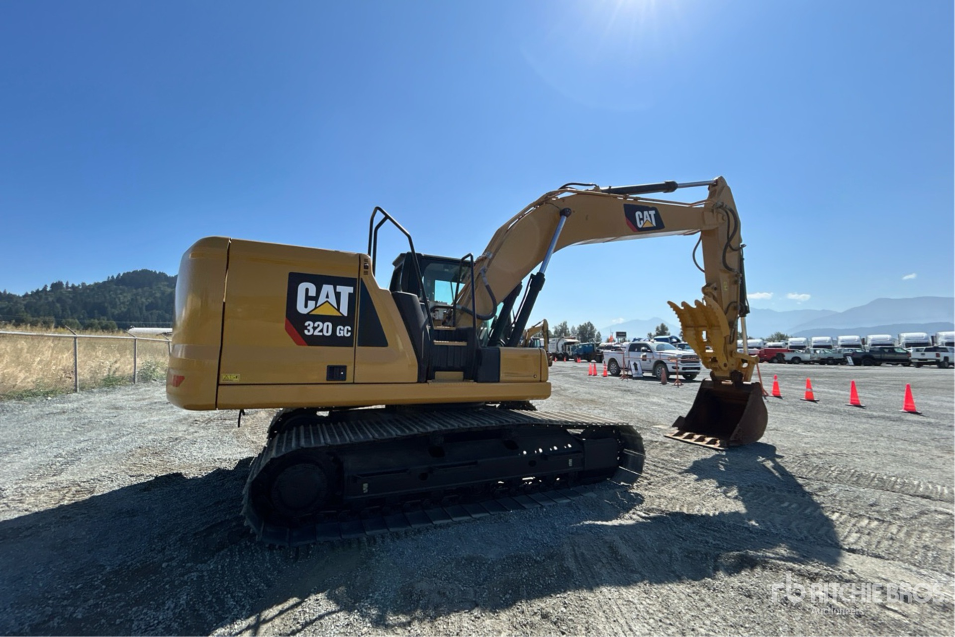 EXCAVADORA 2019 CATERPILLAR 320GC