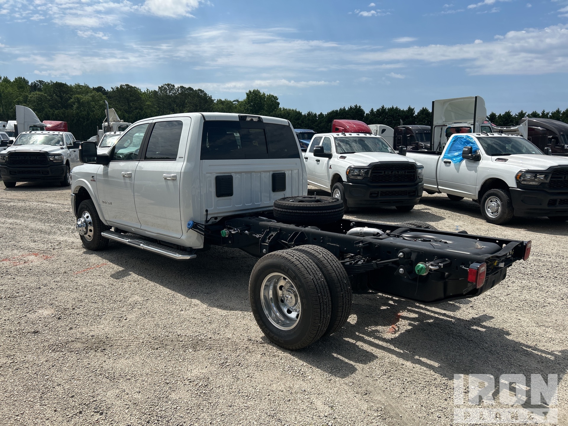 General Appearance with Bild, Ecke hinten links