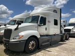 MN314951 - 2021 International LT625: Picture, Left Front Corner