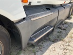 MN314512 - 2021 International LT625: Steps