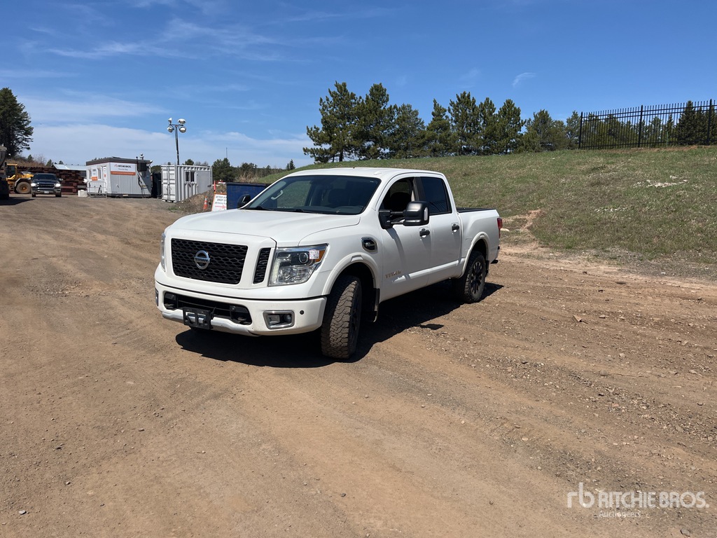 General Appearance with Featured Photo