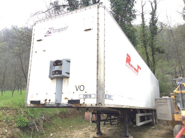 2000 (unverified) General Trailer DF32VC Van Trailer