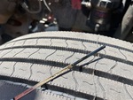 LN406159 - 2020 International LT625: Engine Oil level on Dipstick