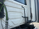 MN266698 - 2021 International LT625: Grab Rails