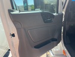LN421757 - 2020 International LT625: Cab Doors
