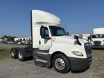 MN266086 - 2021 International LT625: Picture, Right Front Corner