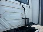 MN266086 - 2021 International LT625: Grab Rails