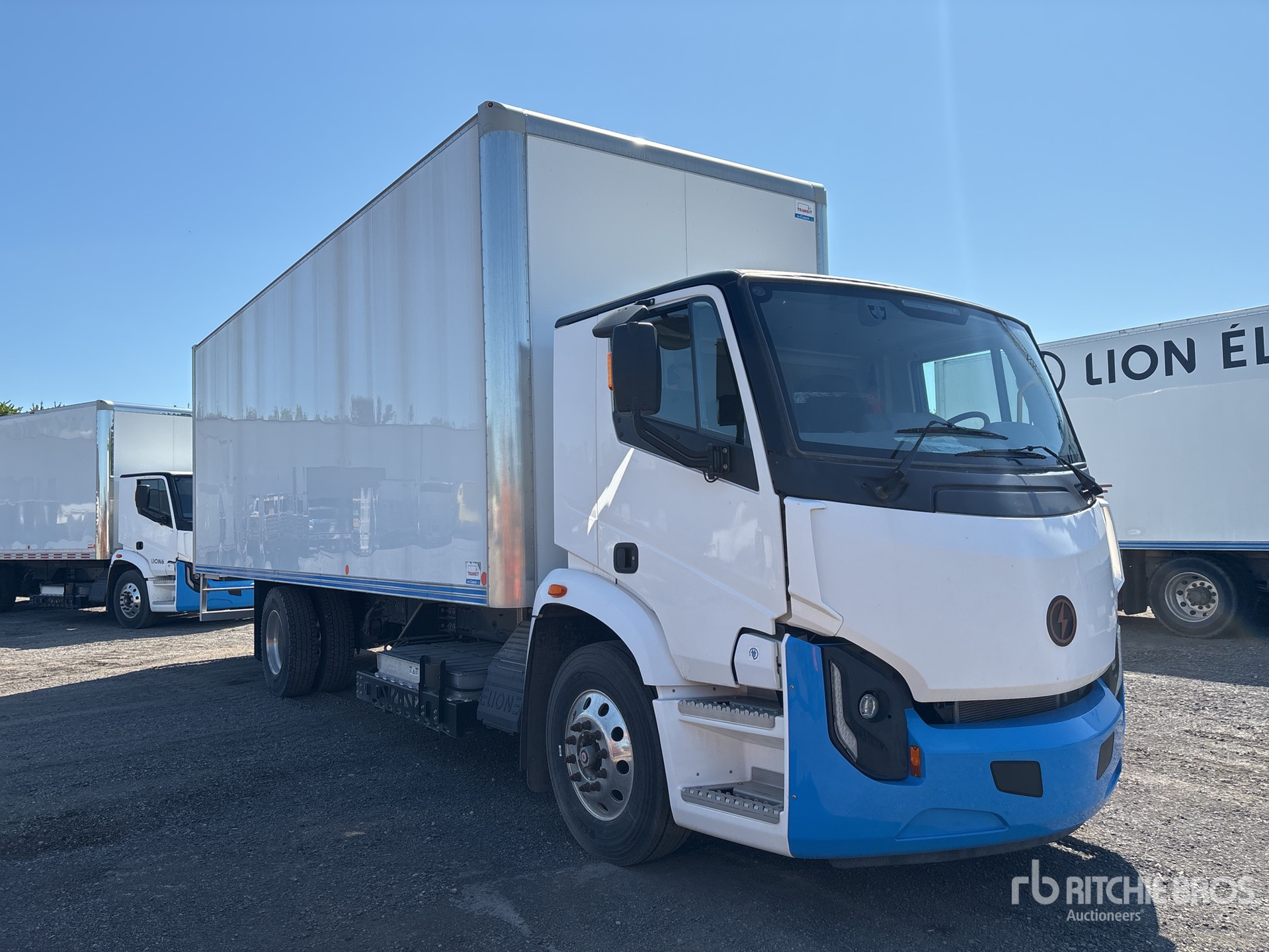 General Appearance with Image, coin avant droit