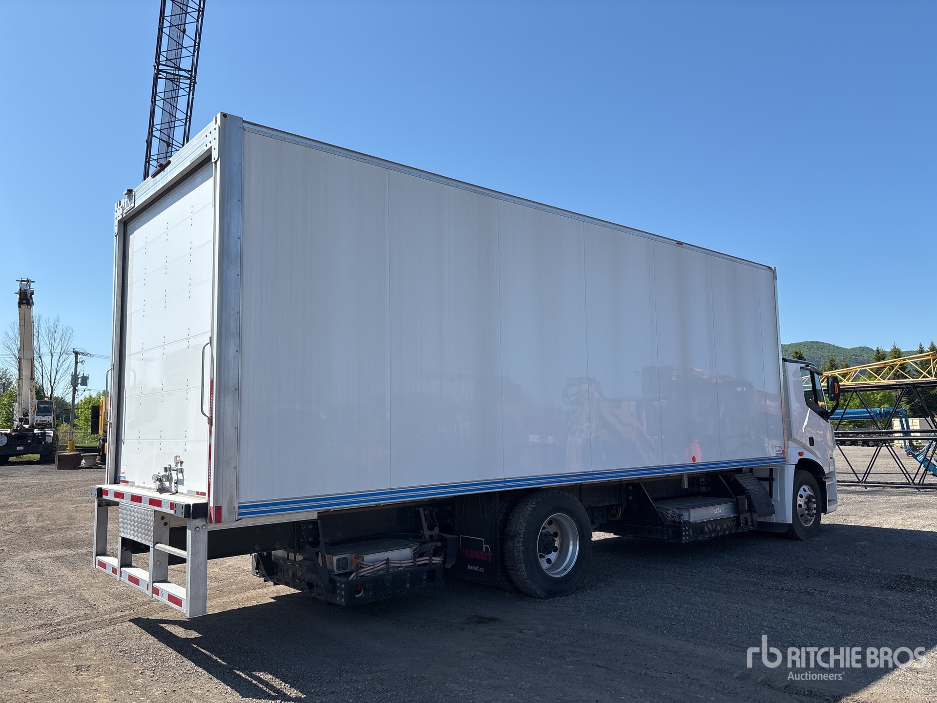 General Appearance with Image, coin arrière droit