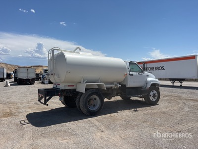 Gal Ratchie 1999 GMC C7H042 2000 gal 4x2 Water Truck | Ritchie Bros. Auctioneers