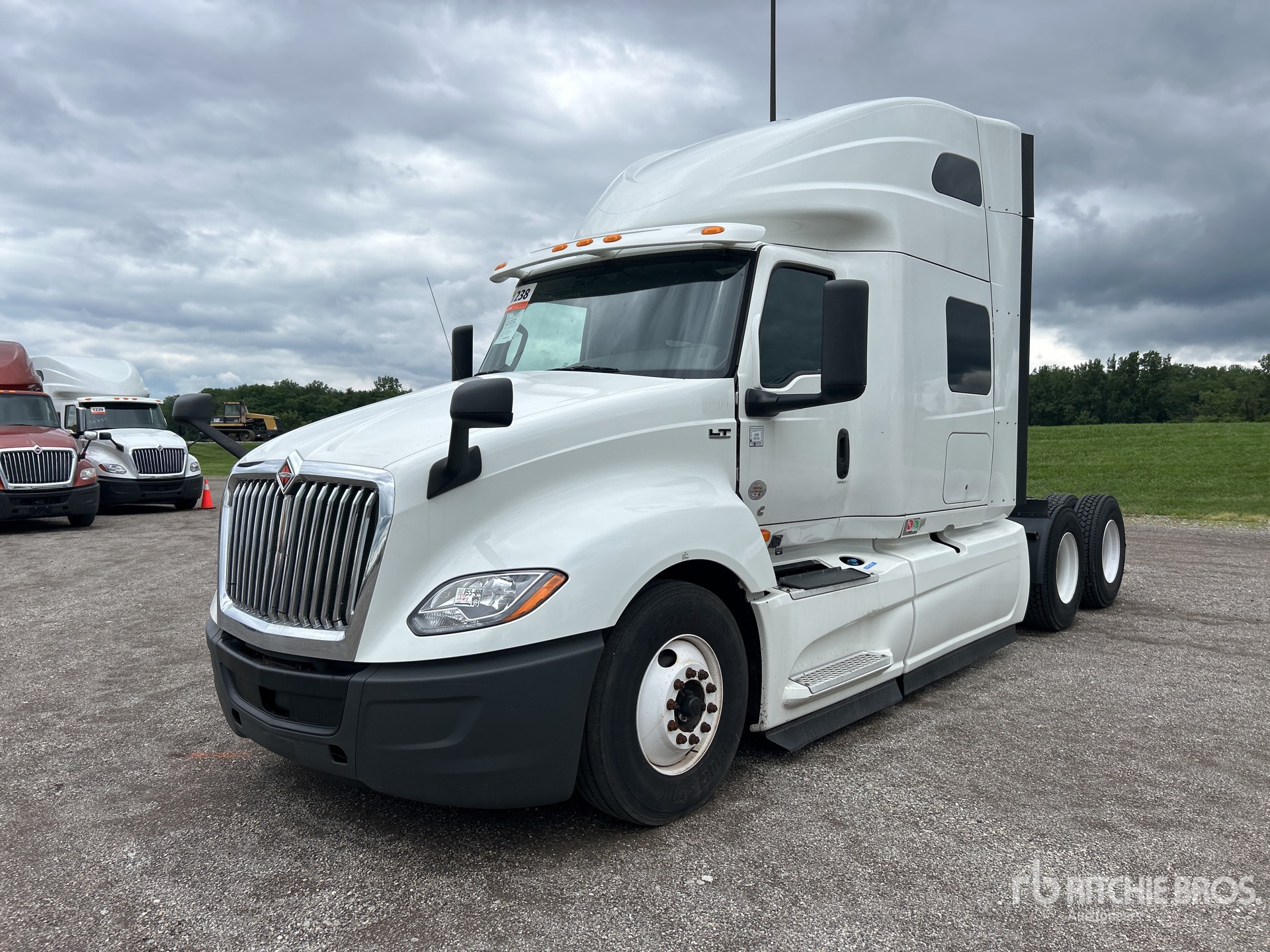 General Appearance with Picture, Left Front Corner