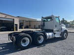 KL732411 - 2019 International LT625: Picture, Right Rear Corner