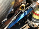 KN243059 - 2019 International LT625: Engine Oil level on Dipstick