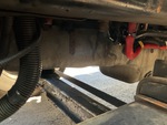 KN243059 - 2019 International LT625: Engine Oil Leaks