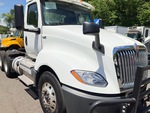 KN243059 - 2019 International LT625: Truck Paint and Body Damage