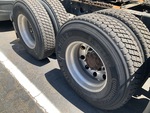 KN243059 - 2019 International LT625: Wheel Condition