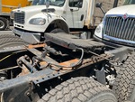 KN243059 - 2019 International LT625: Fifth Wheel