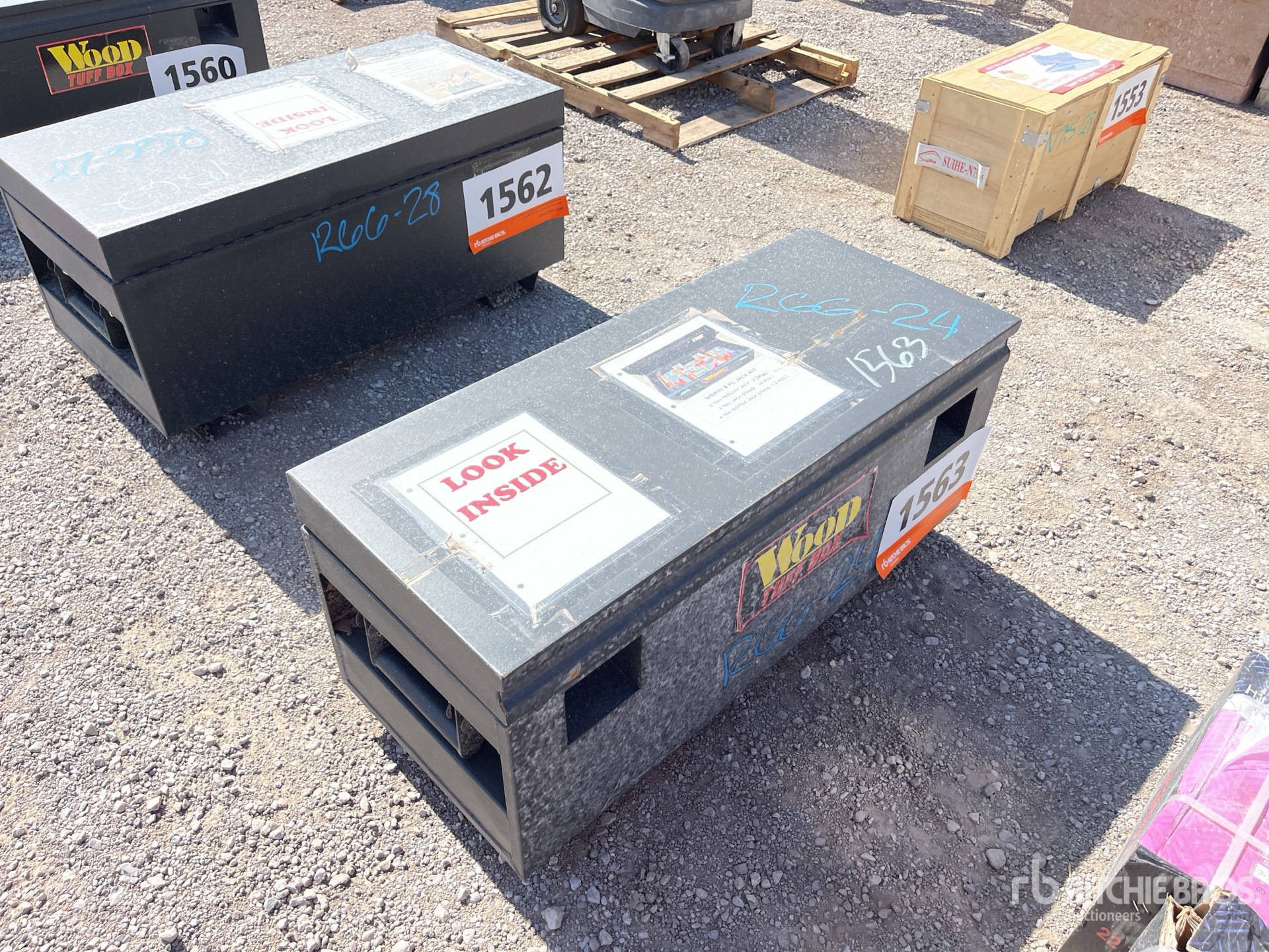 General Appearance with Foto, angolo anteriore sinistro