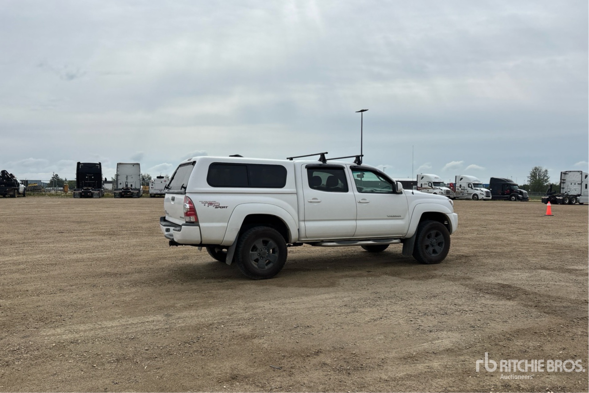 General Appearance with Picture, Right Rear Corner