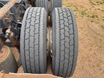 LN165742 - 2020 International LT625: Right Rear Drive Tires