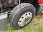 LN165742 - 2020 International LT625: Left Steer Tire