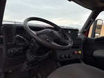 LN165742 - 2020 International LT625: Steering Control