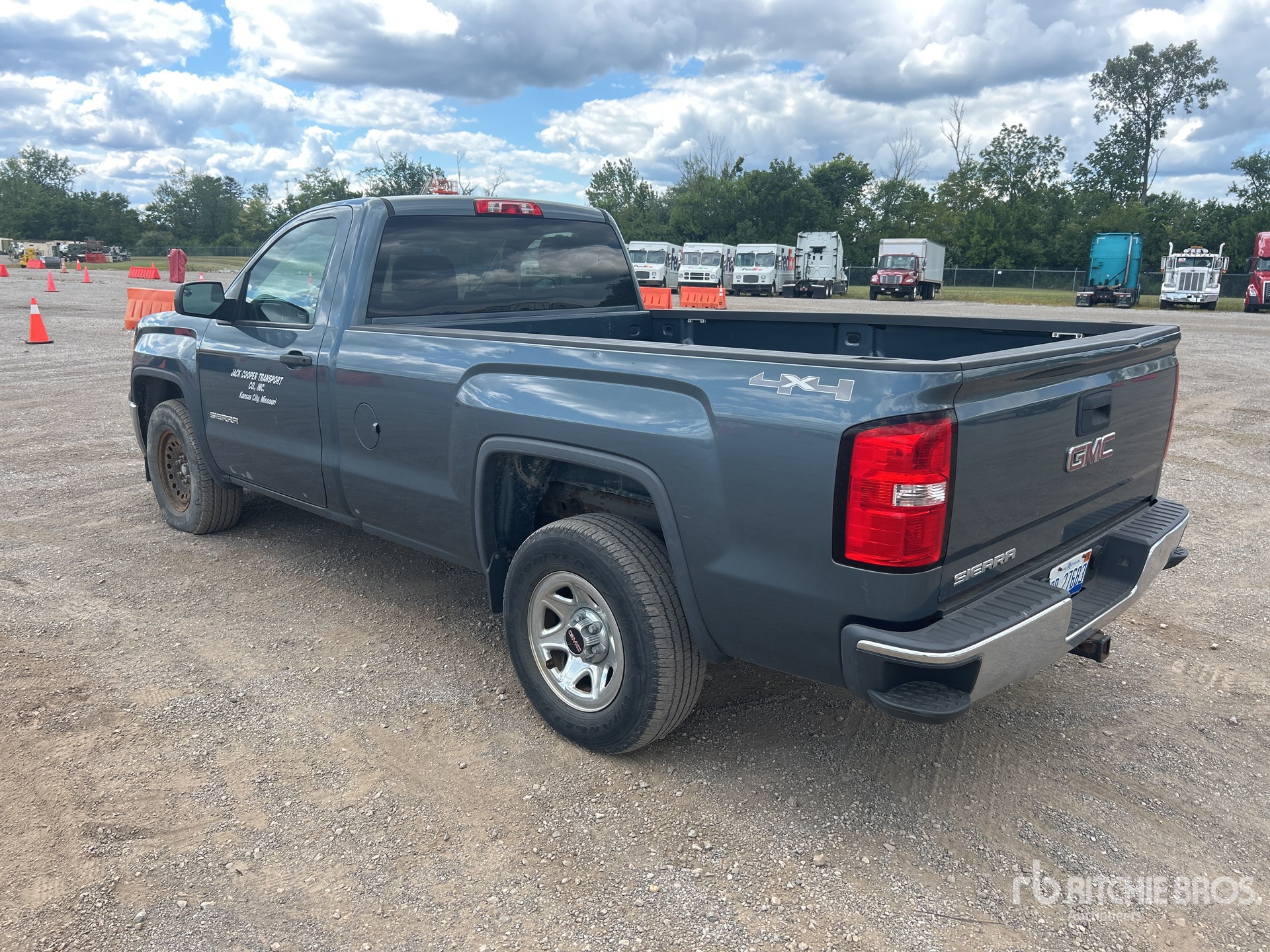 General Appearance with Picture, Left Rear Corner