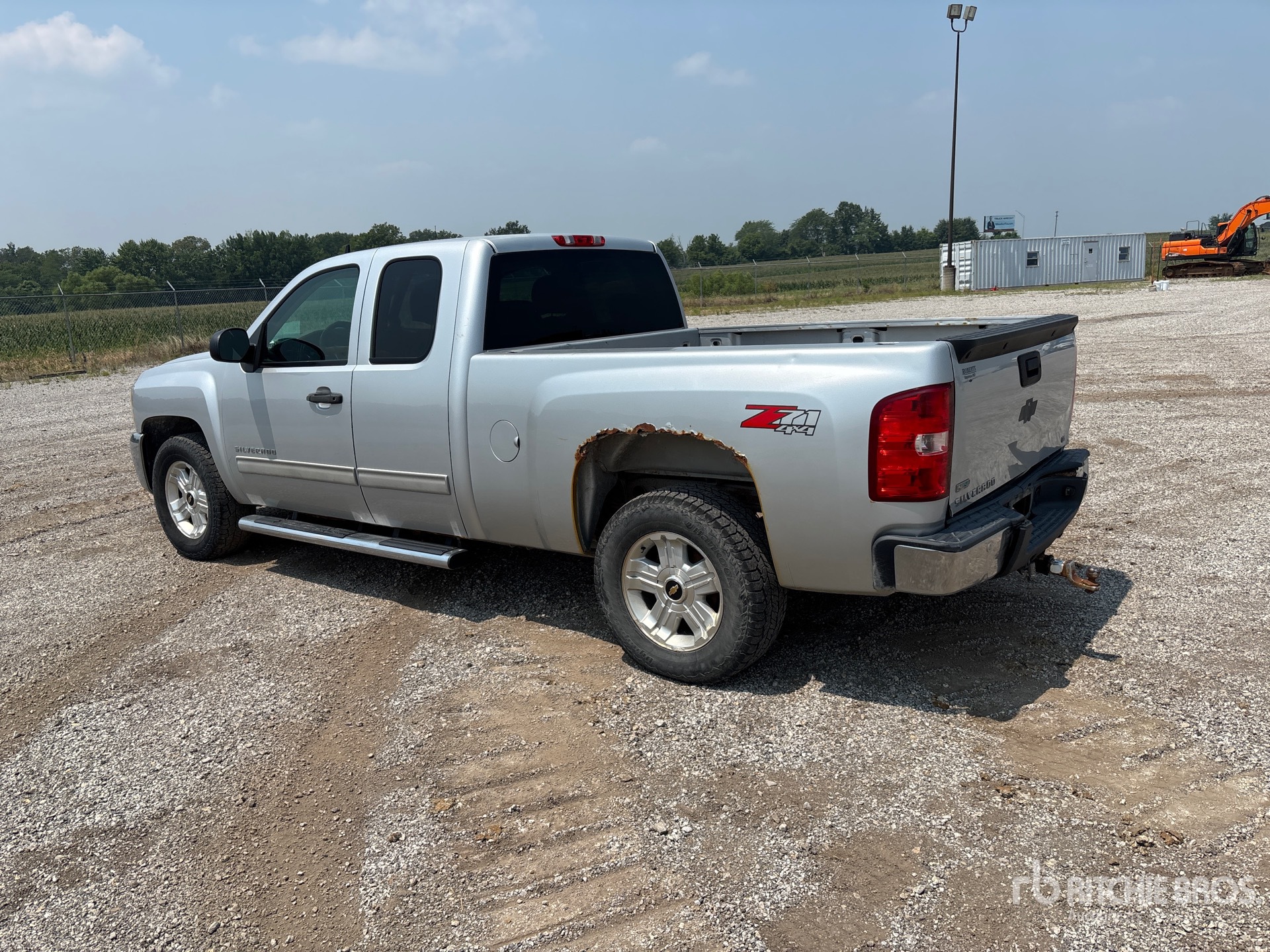 General Appearance with Picture, Left Rear Corner