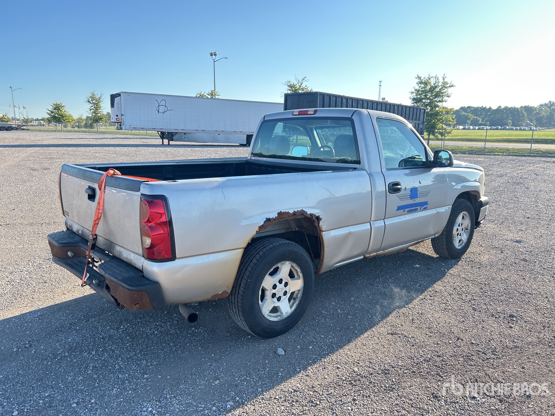 General Appearance with Picture, Right Rear Corner