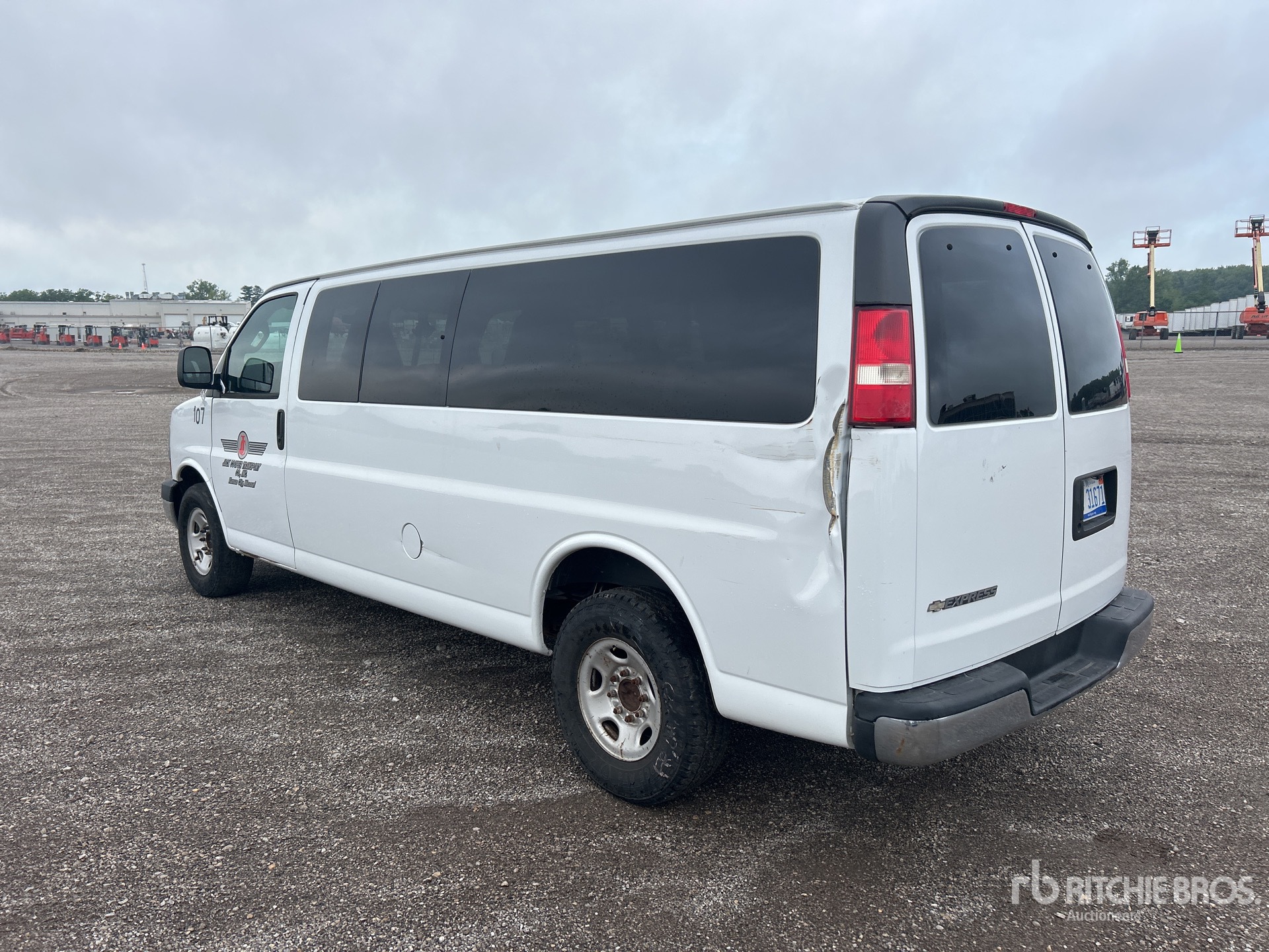 General Appearance with Picture, Left Rear Corner