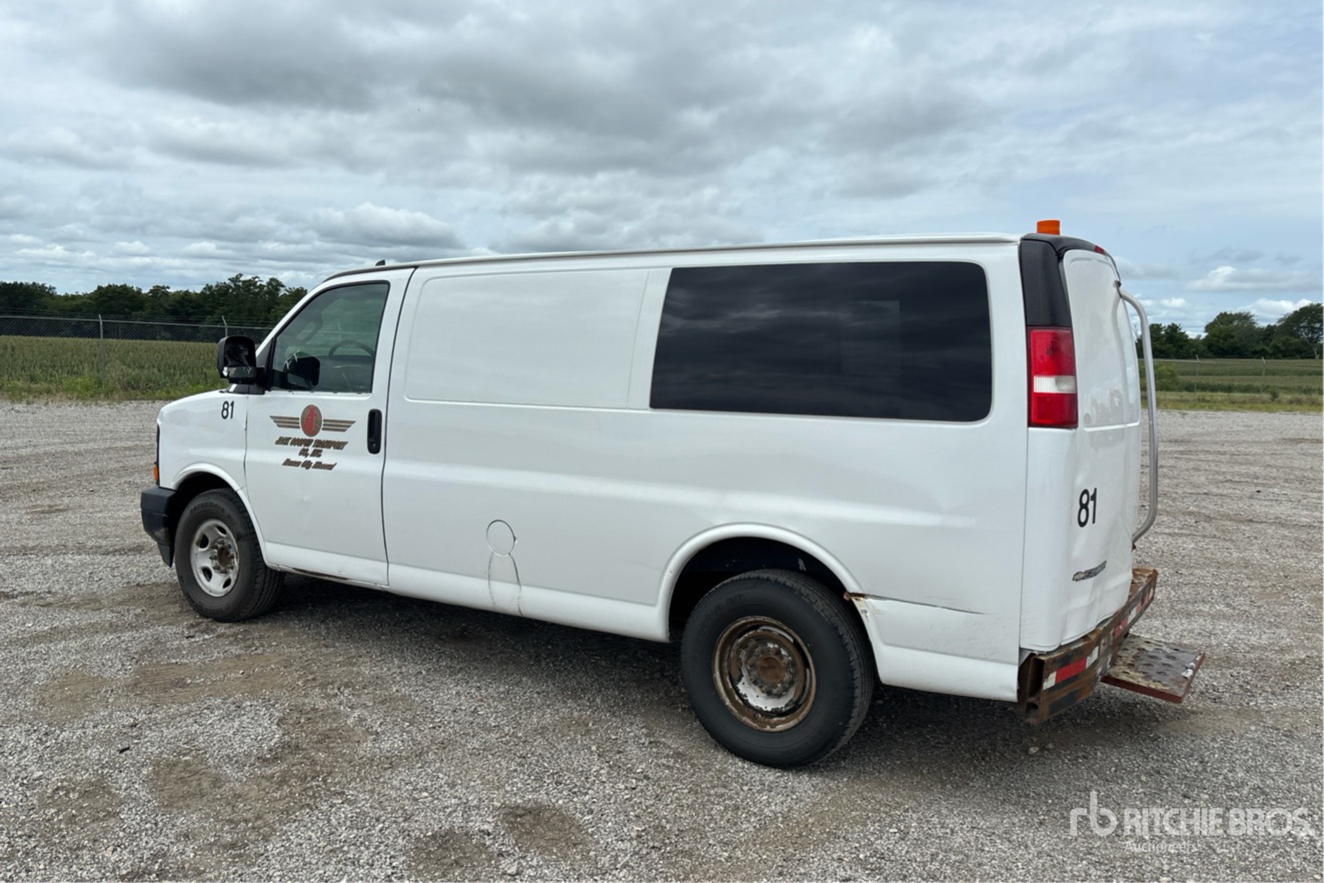 General Appearance with Picture, Left Rear Corner