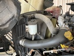 KN242767 - 2019 International LT625: Radiator