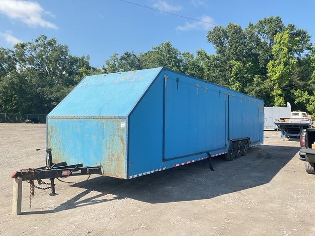 2022 Baku BT3032 36 ft Tri/A Enclosed Trailer