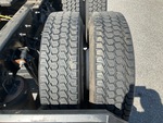 KN728933 - 2019 International LT625: Right Rear Drive Tires