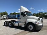 KN728933 - 2019 International LT625: Picture, Right Front Corner