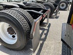 KL579141 - 2019 International LT625: Mud Flaps