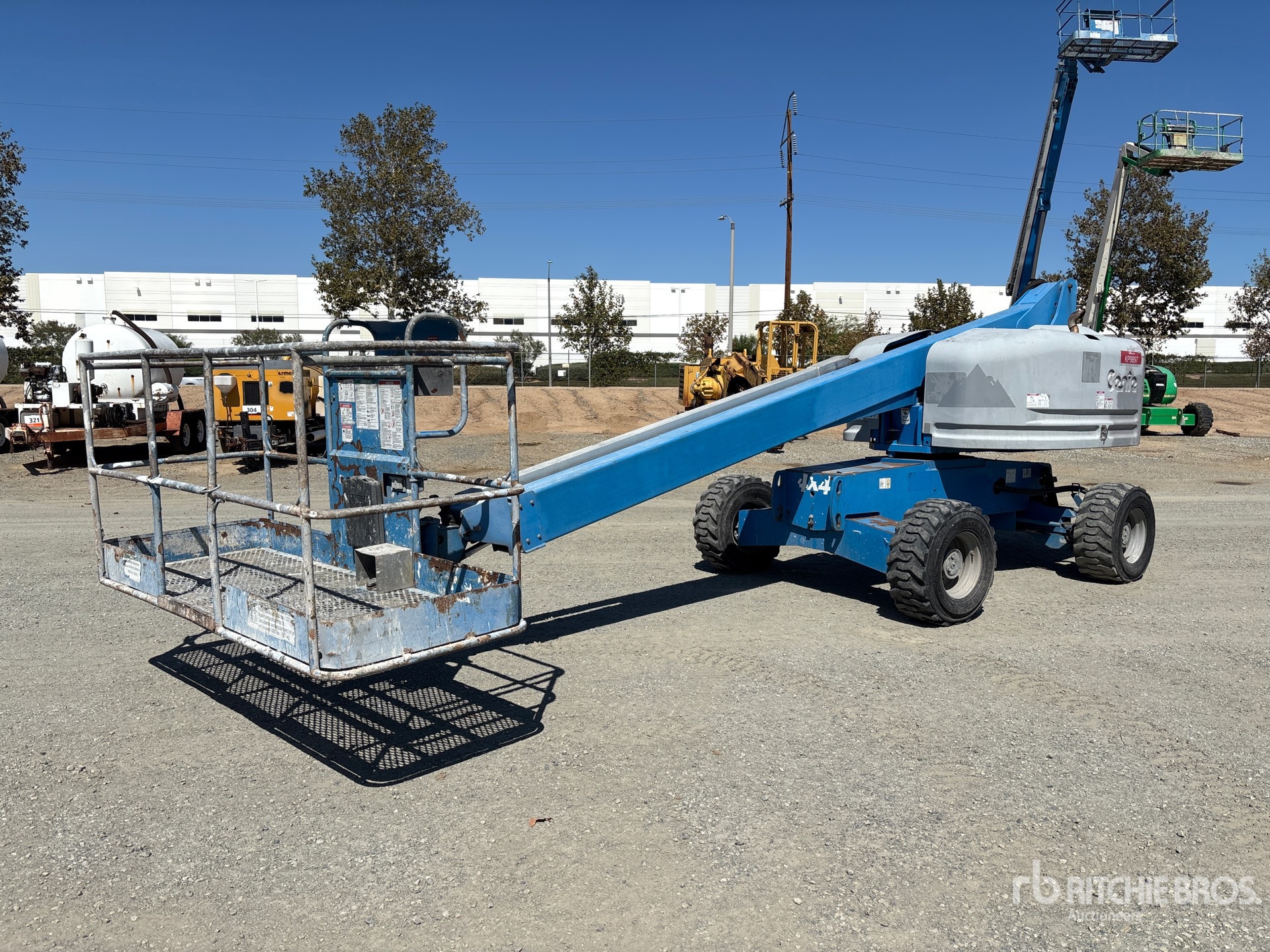 ELEVADOR TELESCóPICO 2016 GENIE 4WD S40
