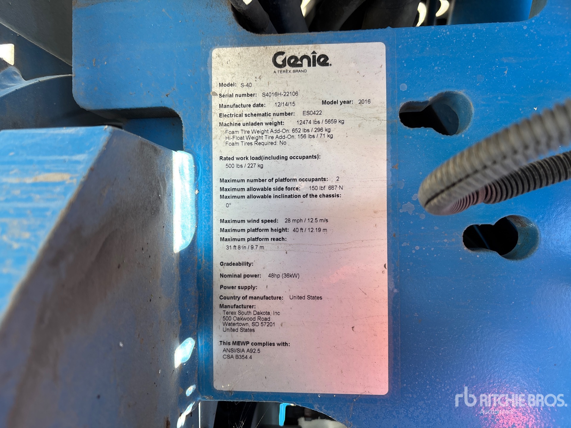 ELEVADOR TELESCóPICO 2016 GENIE 4WD S40