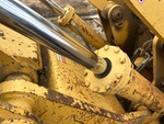 Hydraulics with Ripper Cylinders