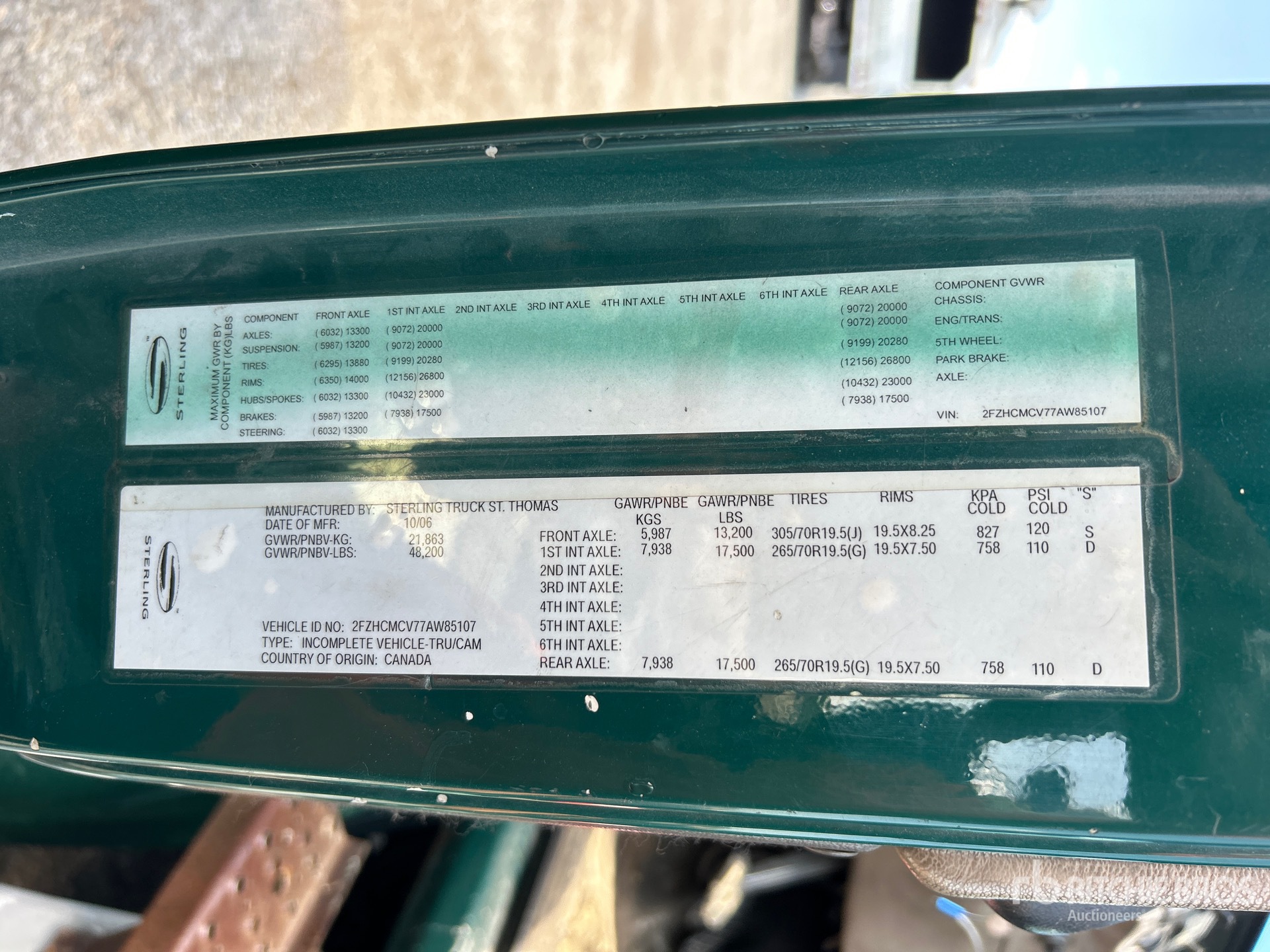 General Appearance with Serial Number / VIN