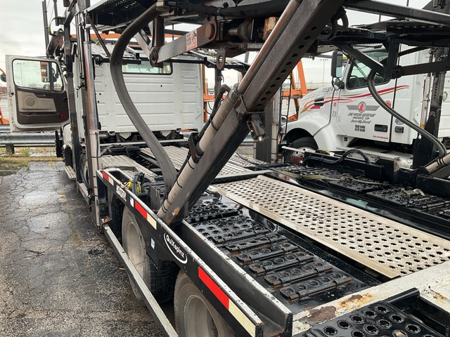 2016 Volvo VAH Car Carrier Truck