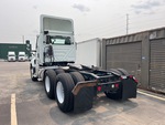 KN142092 - 2019 International LT625: Picture, Left Rear Corner