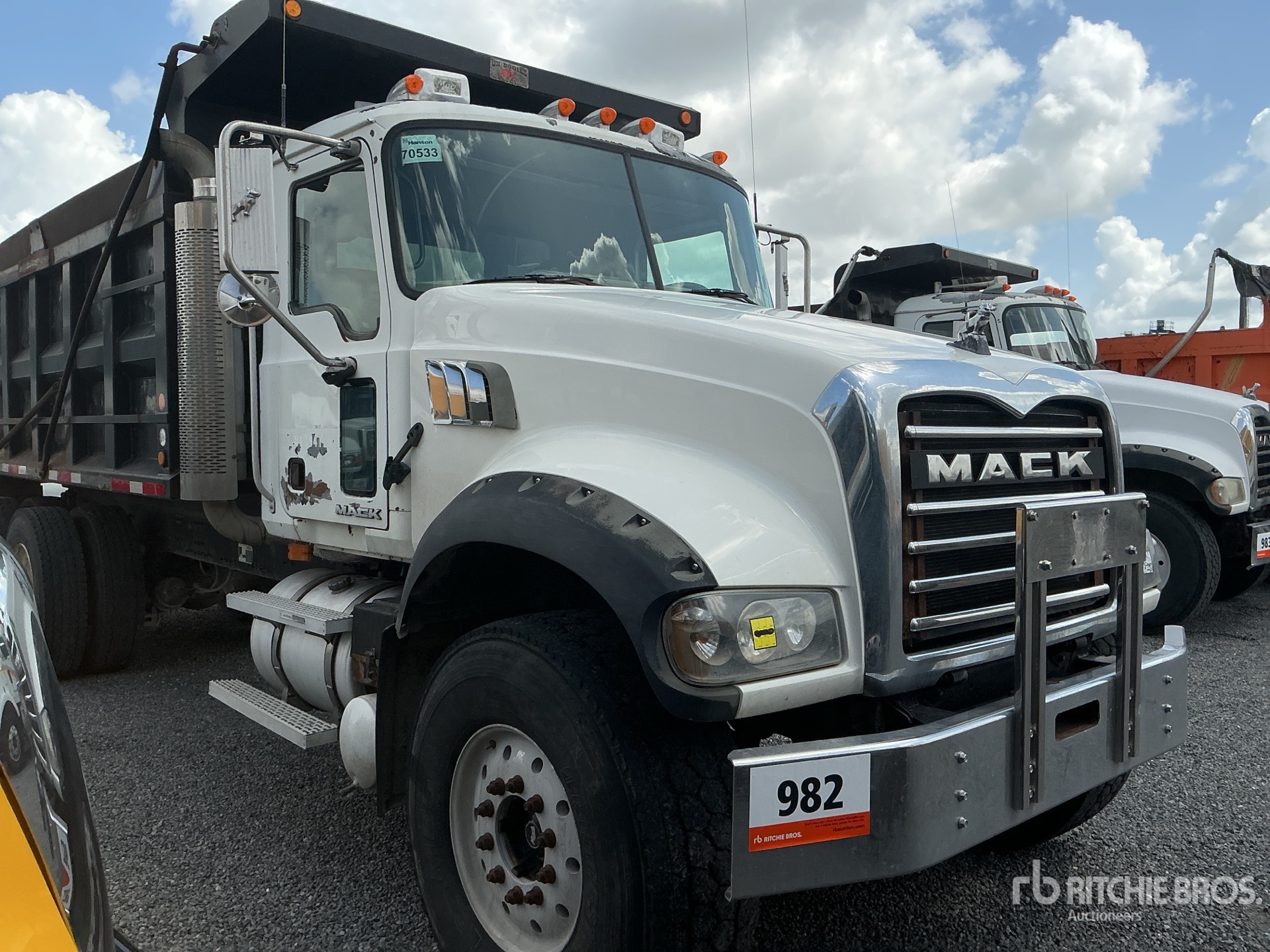 General Appearance with Image, coin avant droit