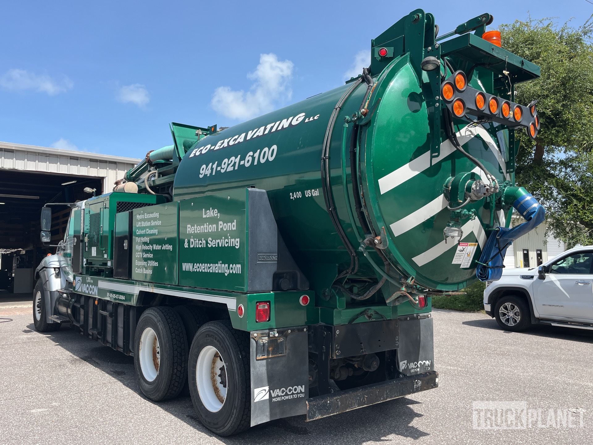 Aspect général with Image, coin arrière gauche