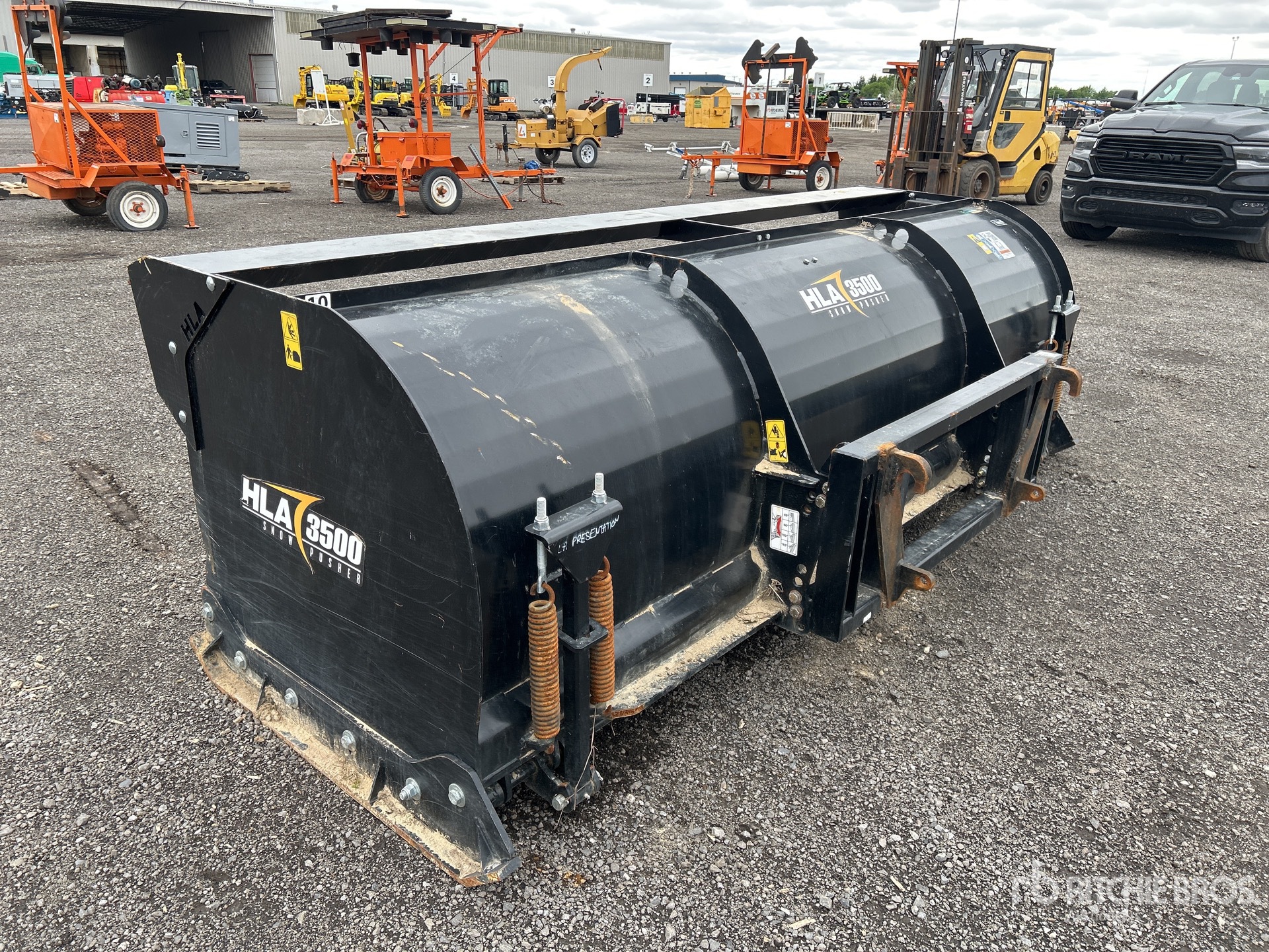 General Appearance with Bild, Ecke hinten rechts