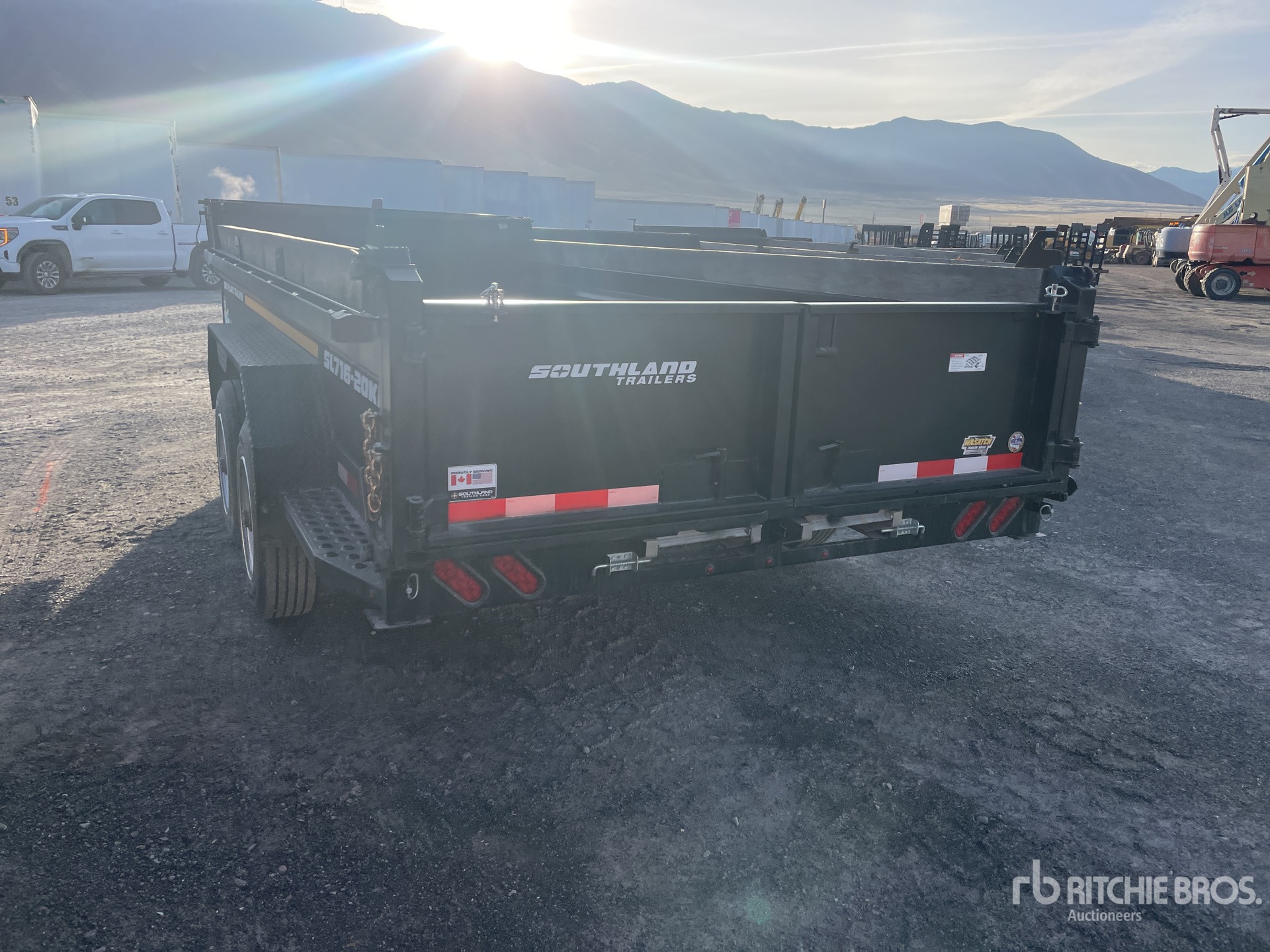 General Appearance with Zdjęcie, lewy dolny róg